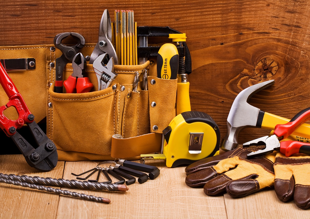 TOOLS & HARDWARE
